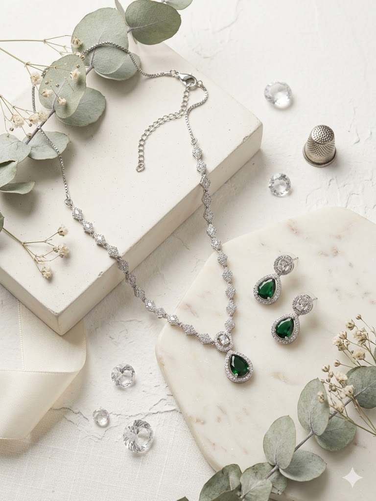 Royal Pear-Drop Pendant Set - MJAD 35