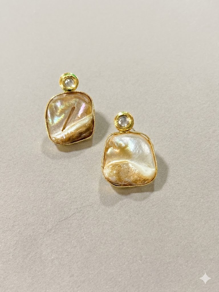 radiant shell & crystal statement set