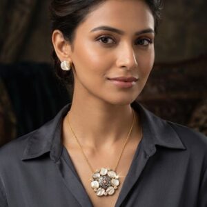floral radiance mother of pearl pendant set